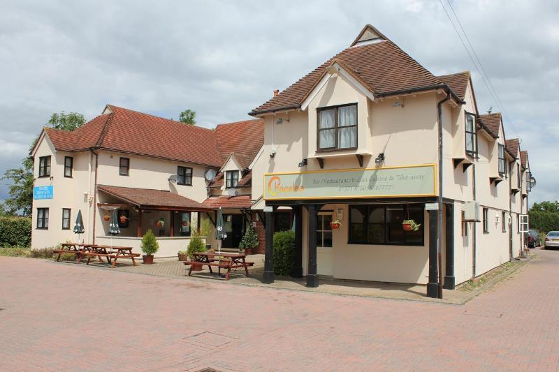 Stansted Skyline Hotel Great Dunmow Ngoại thất bức ảnh